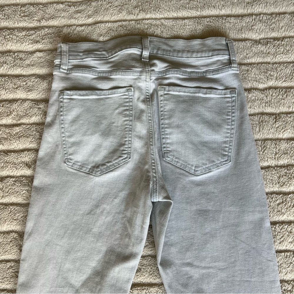 NWOT Banana Republic High Rise Light Wash Slim Jeans - Picture 5 of 9